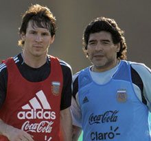 Maradona to help Messi find his form