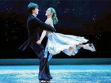 Standing ovations for Cinderella on Ice