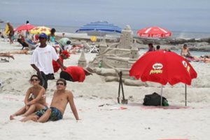 Tradeway's beach activation delivers exponentially for Pringles
