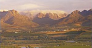 View from Neethlingshof vineyards over Jamestown and surrounding mountains