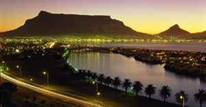 100 000 tourists to visit Table Mountain?