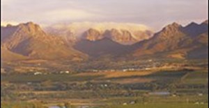 View from Neethlingshof vineyards over Jamestown and surrounding mountains.