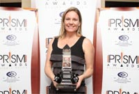 Kerry Seymour of Splash PR & Media Consultants accepts the Gold Award for the ‘Vote for Table Mountain’ campaign. Pic: Zoom Photography.