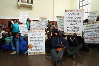Flash mob reads for pleasure