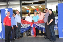 L-R: At the official opening of the Engen Crossing Convenience Centre, Frank Davison - Regional Operations Manager, Retsol Corner Bakery; with Hedly Everts - Regional Convenience Operations Manager, Engen; Garth Fourie - Woolworths Franchise & Engen; Philani Sithebe - Retail Sales Manager, Engen, Antonette & Phillip Piek - Dealers at Engen Crossing Convenience Centre; Piet du Plessis - Network Manager and Amanda van Listenburgh - Steers Franchise Manager