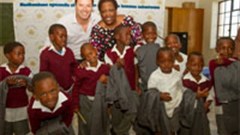 Mark Lifman, Mandisa Monakali and school children from Sokhanyo Primary School.