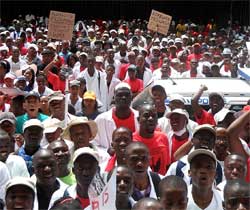 Students must repay education loans say analysts. Image: