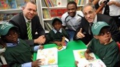 Soweto school receives library from SARU