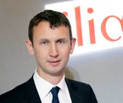 Free's Maxime Lombardini says he is committed to buying Bouygues Telecom. Image: