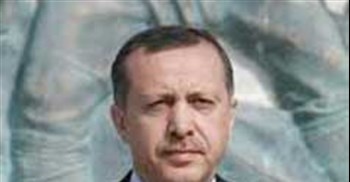 Turkey's Prime Minister, Recep Tayyip Erdogan won the March general elections but has still not lifted the ban on YouTube and Twitter. Image: Wikipedia