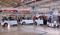 The FactoryTour vehicle transporting visitors through Volkswagen's manufacturing plant in Uitenhage.<p>Image: