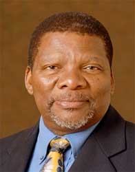 Rural Development and Land Reform Minister Gugile Nkwinti says that meaningful changes to land reform, particularly for commercial farmers, is urgently needed in South Africa. Image: GCIS