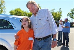 Carte Blanche’s Derek Watts was one of the celebs who took part in the 2013 Pioneer Rally. He is pictured here with his blind navigator, Heaven, shortly after their arrival at Golden Valley Casino at the end of the rally.