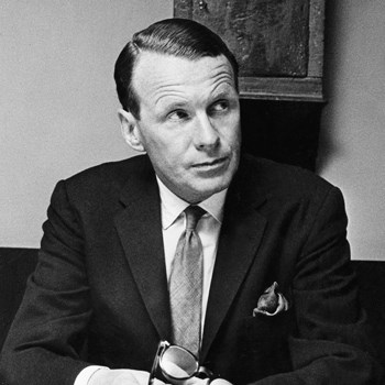 David Ogilvy. (Image extracted from the Ogilvy website)