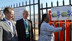 Hydrogen fuel cell technology initiative partners with the Minister of Science and Technology. L–R: Andrew Hinkly, executive head marketing of Anglo American Platinum; Mike Hellyar, MD, Air Products South Africa and Minister of Science and Technology Naledi Pandor