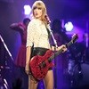 Apple bows to Taylor Swift on streaming payments
