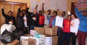 SANParks hands over non-perishable goods and sanitary pads to Bokamoso Life Center in Winterveldt