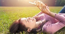 Sleeping with smartphones, and other vices