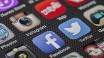 Use of social media websites can put consumers at risk