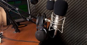 Central Darfur to establish four radio stations
