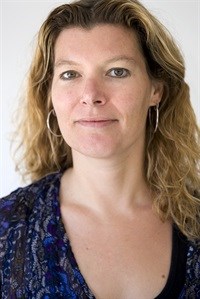Dr Nicole Spieker