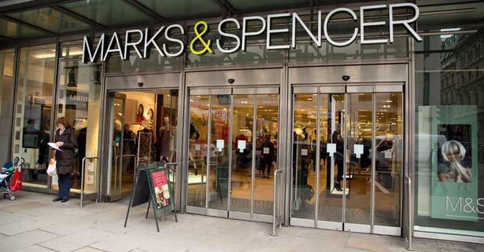 M&S boss to quit as clothing sales fail to recover