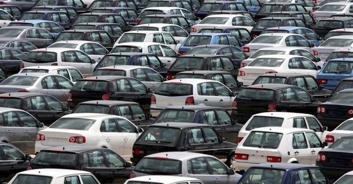 New vehicle sales losing momentum