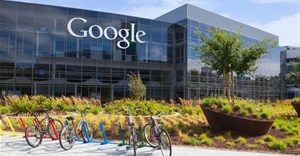 Google reveals self-driving car slip-ups