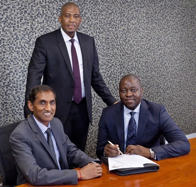 Noel Mashaba: executive chairman (right), Kulani Curtis Lebese: group CEO (middle) and Sigi Naidoo: Ariya Project Managers (left)