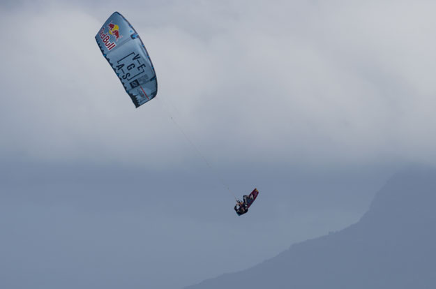 High-flying Hadlow grabs air kiteboarding title