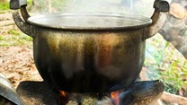 Cooking with biomass fuel increases the risk of COPD © Thanamat Somwan