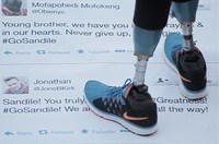 Tweets encourage double amputee teen to walk again