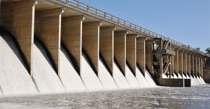 The dam issue settles down to balance
