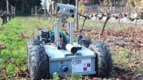 #WeeklyWineWrap: Vineyard robot prototype ushers in a new era