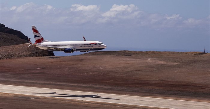Paul Tyson via  - First Comair Boeing 737-800 flight to Saint Helena Airport