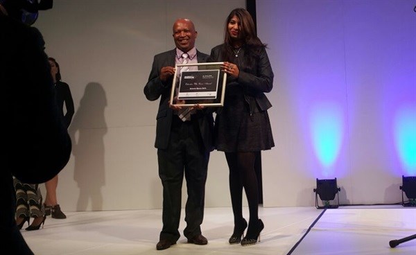 Enterprises University of Pretoria bestows award to dedicated educator at EduWeek Awards 2016