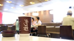 McDonald's franchise spinoffs tamp down earnings