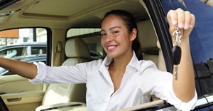 Global reports find car buying is a woman's thing