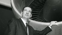 - Joe Sutter with a Boeing 747 engine