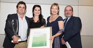 From left to right: JP van den Berg and his wife Linné; Sanette Thiart, Managing Director, Potato Certification Service, and Hennie van der Westhuizen, Business Manager Central, Bayer