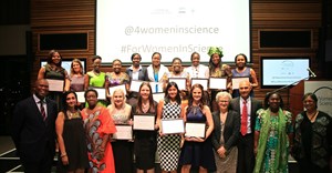 L'Oréal-UNESCO For Women in Science 2016 fellows with judges