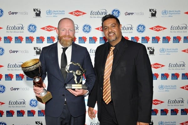 Photo credit: Sean Brand<p>Pictured from left: James Oatway and award presenter Salim Amin, son of the renowned photographer, Mohamed Amin