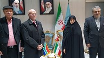 From left to right: Ambassador A Whitehead (South Africa's Ambassador to Iran), Minister Hanekom, Dr Zahra Ahmadipour (Vice President of Iran and Head of Iran Cultural, Heritage, Handicrafts, and Tourism Organisation) and Morteza Rahmani Movahed (Tourism Deputy Iran Cultural, Heritage, Handicrafts, and Tourism Organisation).