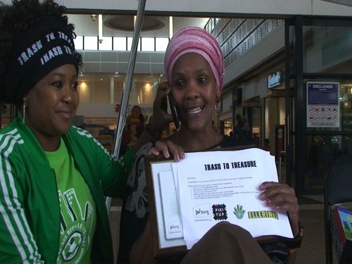 Creatrix producer, Kat Marole, interviews the winner of the Trash to Treasure Jabulani Mall activation on Theta FM.. Soweto June 2013