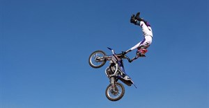 Daredevil FMX riders take on gravity in new stunt show at the Rand Show 2017