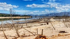 Image Source:  Theewaterskloof Dam (Photo credit: Alistair Stewart, Twitter @AliStewart89)