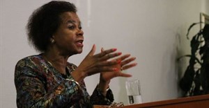 Dr Mamphela Ramphele speaking at a Leader’s Angle talk hosted by the University of Stellenbosch Business School.