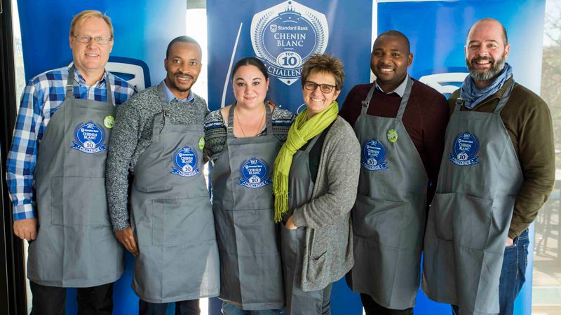 The panel of judges for the 2017 Standard Bank/Chenin Blanc Top 10 Challenge: Richard Kershaw MW (winemaker), Tinashe Nyamudoka (sommelier, Test Kitchen), Lauren Buzzeo (managing editor and tasting director, Wine Enthusiast), Cathy van Zyl MW (chair), Marlvin Gwese (associate judge; sommelier, Cape Grace), and James Pietersen (retailer, Wine Cellar)