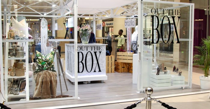 Gateway 'Out the Box' shopper promotion.