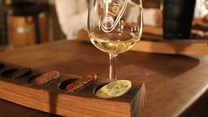 Authentic wine tours for tourists and locals with Wine Flies